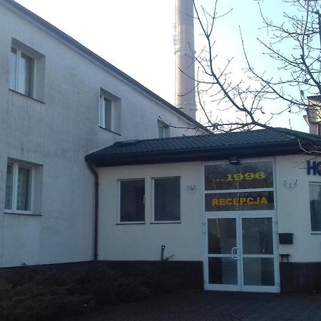 Hostel Jax Торунь Экстерьер фото