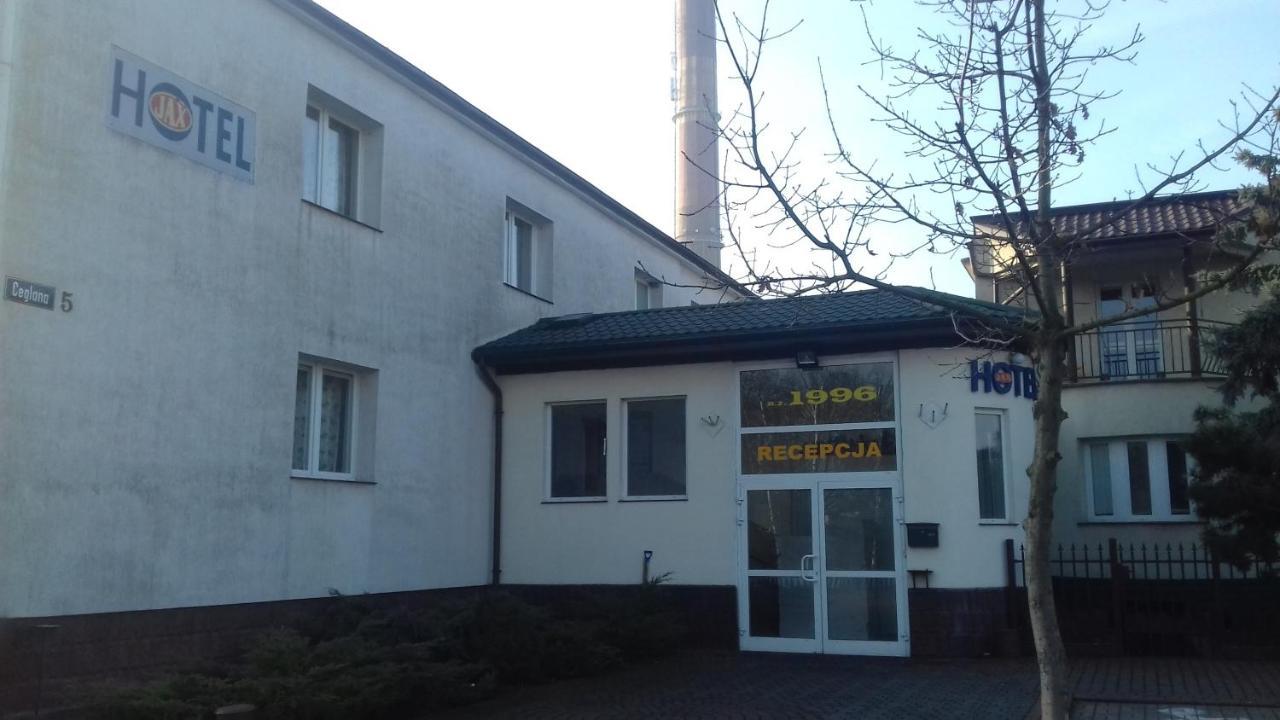 Hostel Jax Торунь Экстерьер фото
